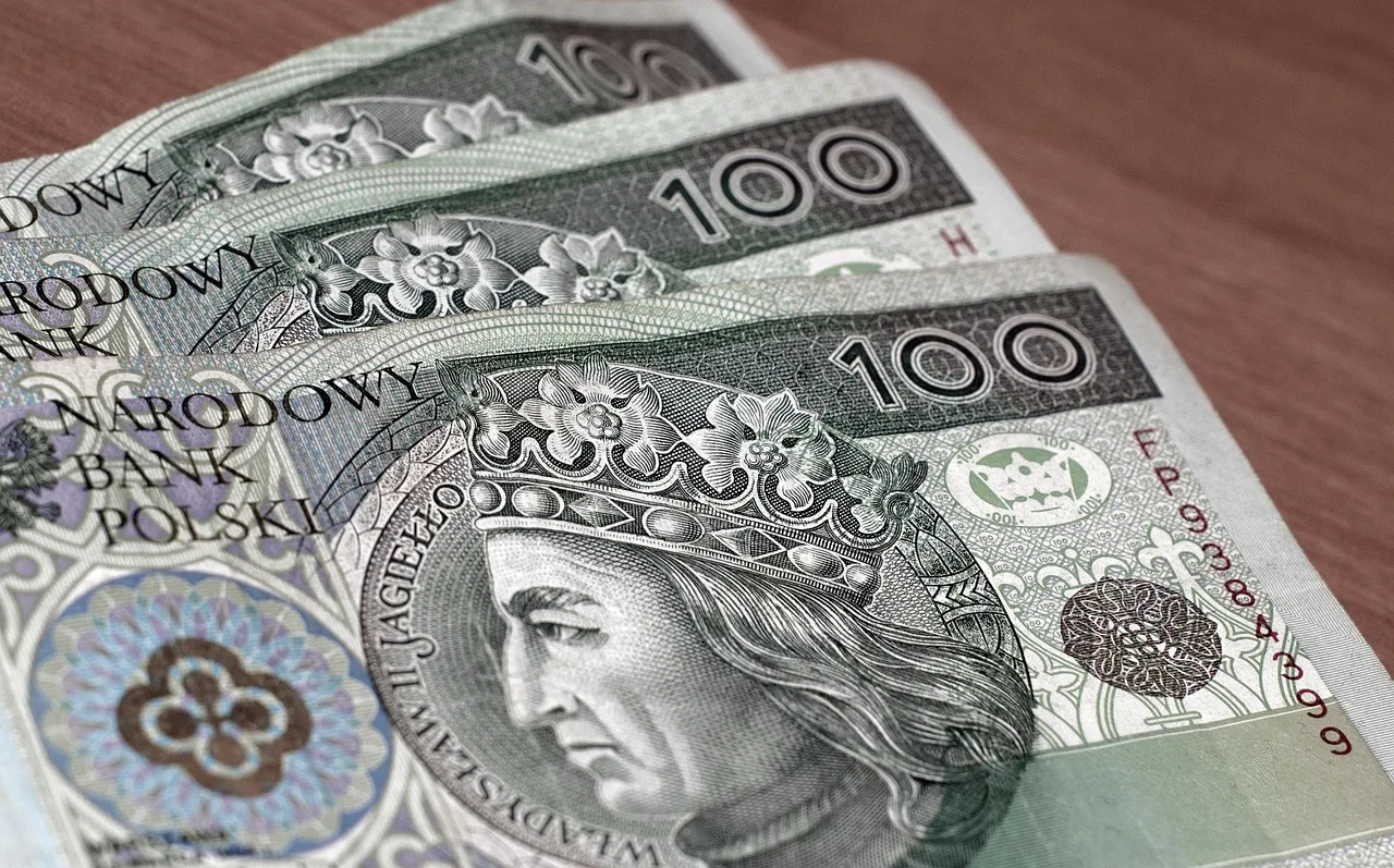 Rekordowe 1,47 bln zł na kontach Polaków. Gotówka wraca do łask, a lokaty tracą?