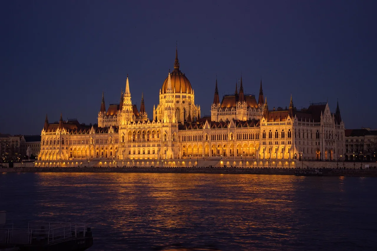 Amerykański szturm na Budapeszt: Vance i Trump rzucają wszystko na jedną kartę dla Orbána