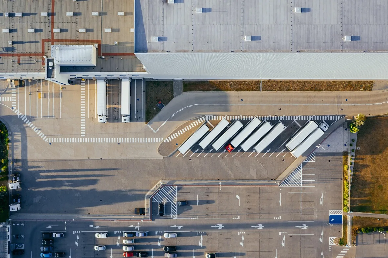 Widmo zwolnień wisi nad przemysłem. Kolejne setki osób stracą pracę w Polsce