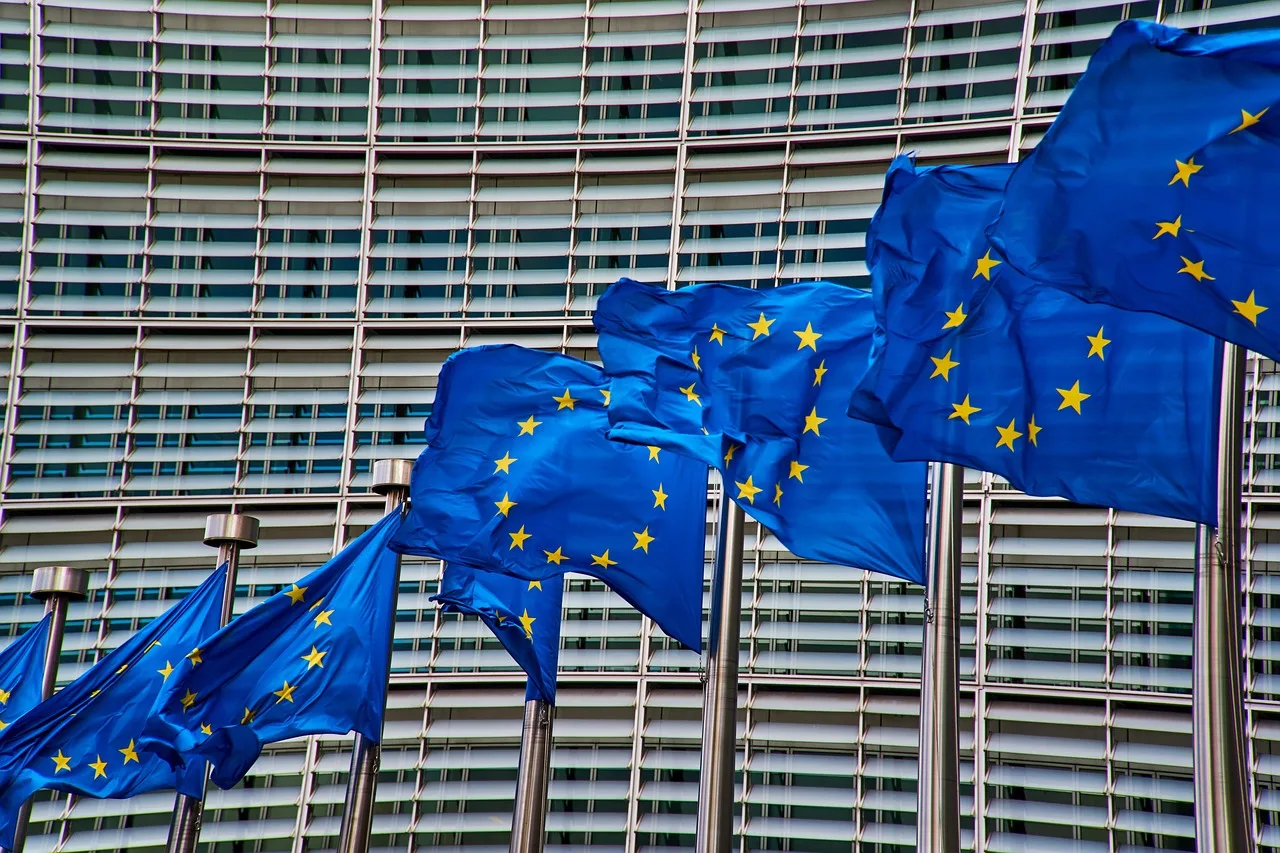 Podatek Morawieckiego w śmietniku historii? Decyzja Brukseli uratowała portfele Polaków