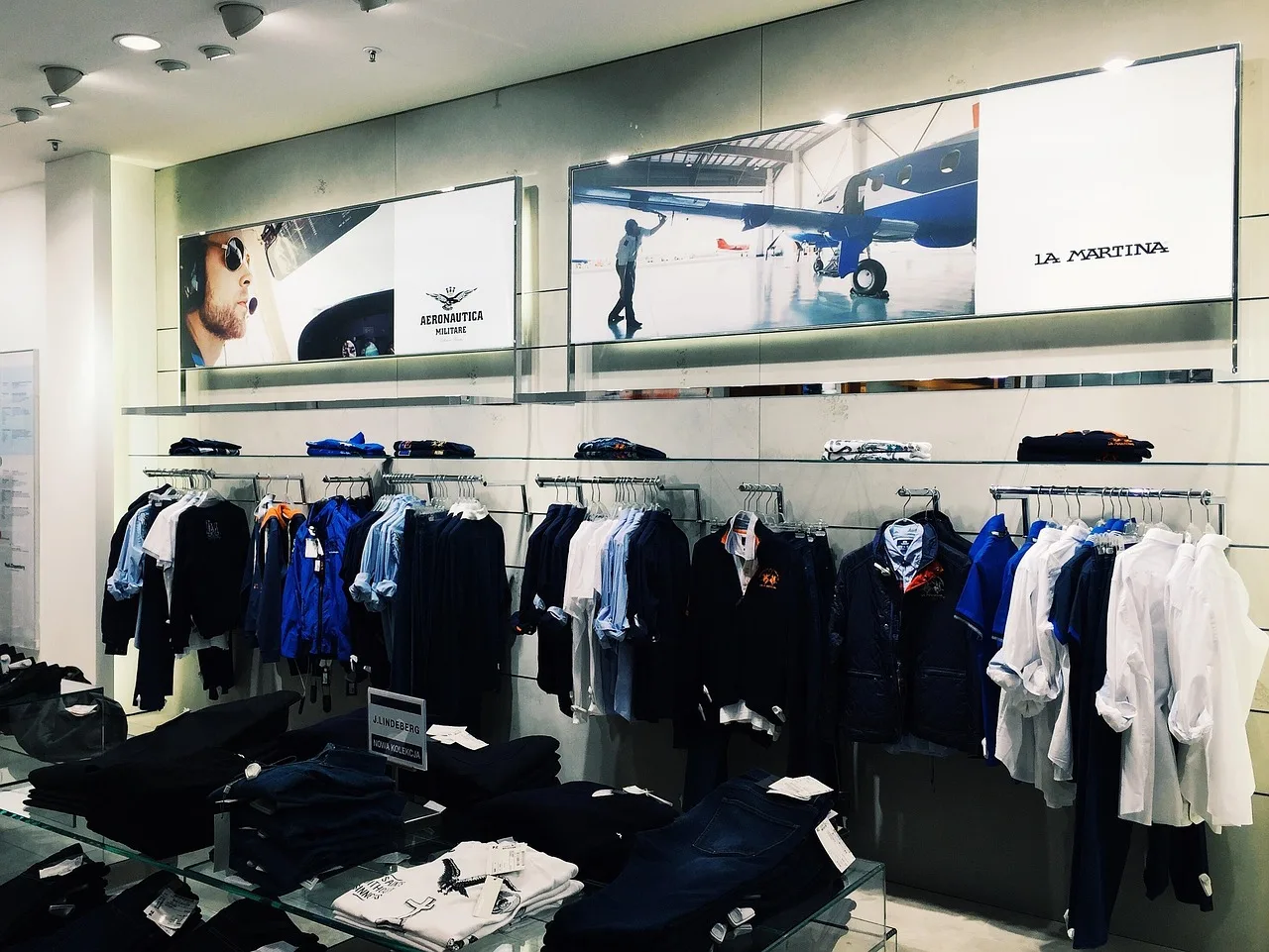 H&M gwałtownie zmniejsza sieć. 136 sklepów mniej w pół roku