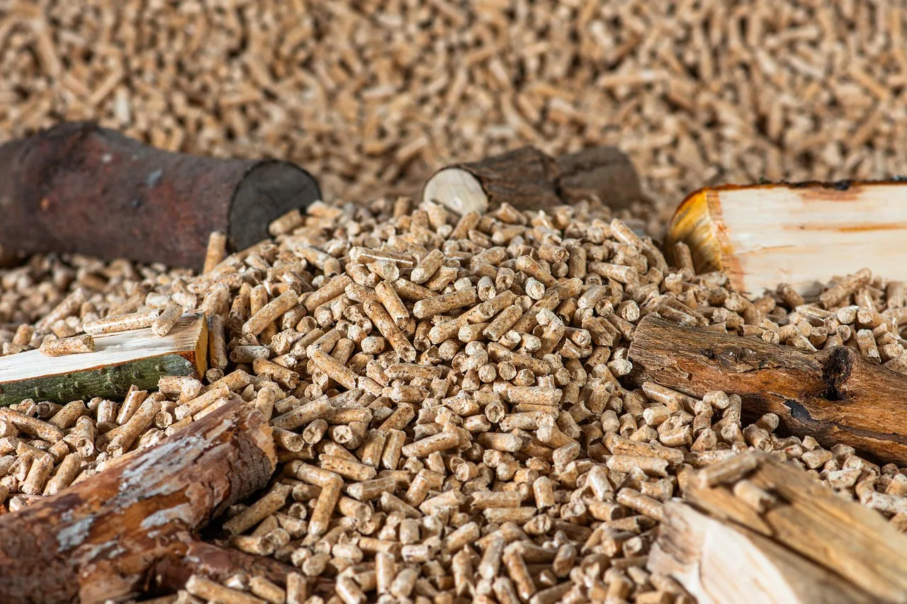 Ceny pelletu wystrzeliły w środku lata. Ministerstwo i UOKiK biorą sprawę pod lupę